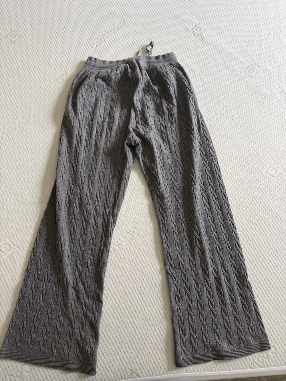 Uniqlo Ribbed Knit Cable Pants - Picture 7 of 9